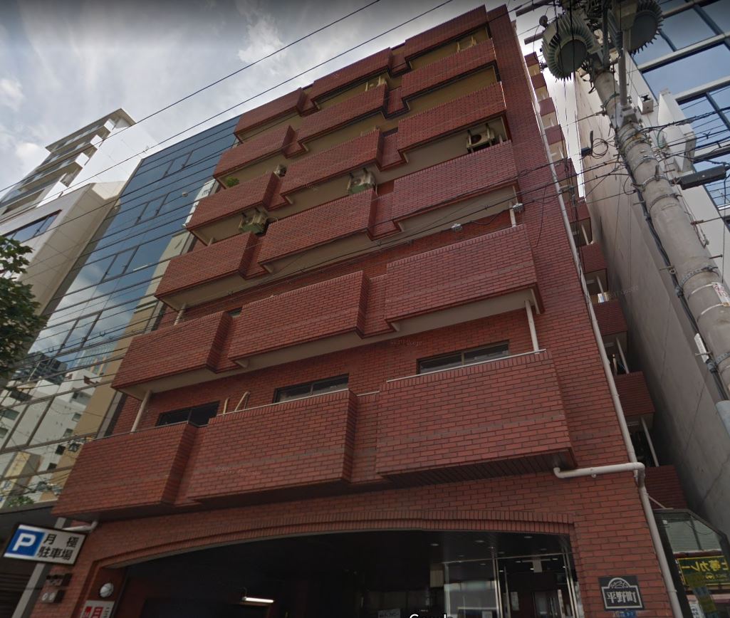 ?大阪中央區~附近商舖林立,生活便利,還有大公園,5站可用,高層~261呎~只要64萬港元?