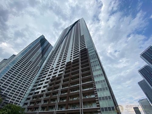 東京中央區塔樓, 位於54樓, 3房1廳, 1,485呎,最中心的位置且無敵大海景, 只需HK$1,107萬
