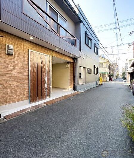 大阪市已裝修自用戶建 有車庫 全新一樣超抵